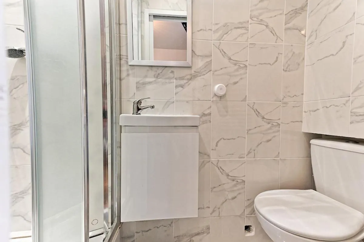 Appartement Studio Equipe Dans Le 18Eme Arrondissement Parijs Frankrijk